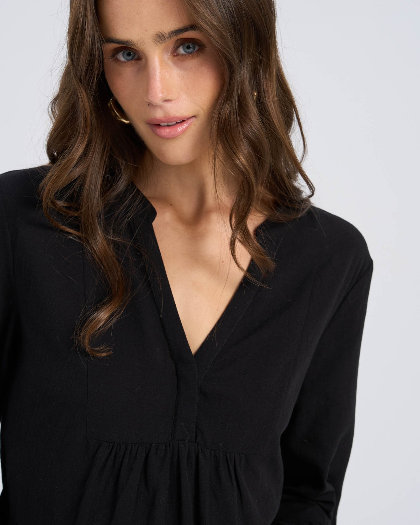 VMAMELIA EMBROIDERED MINI DRESS